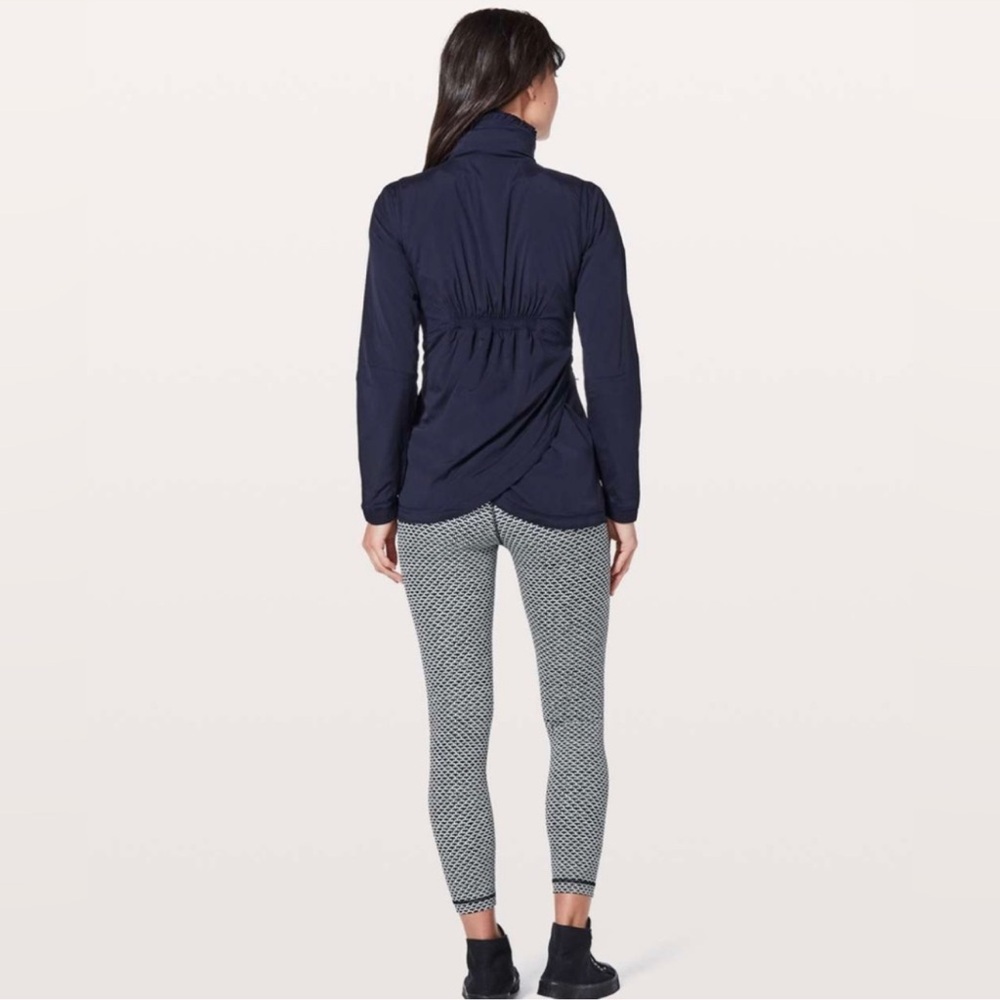 Lululemon light weight jacket - Picture 3 of 10